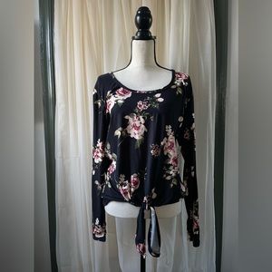 Brand New Justify Floral Top